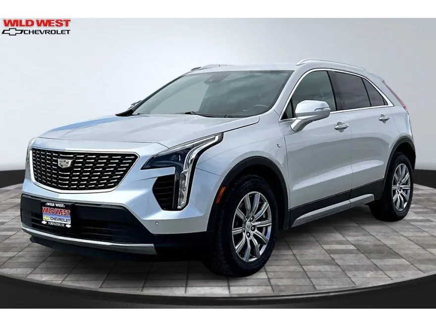2021 Cadillac XT4 Premium Luxury photo 1