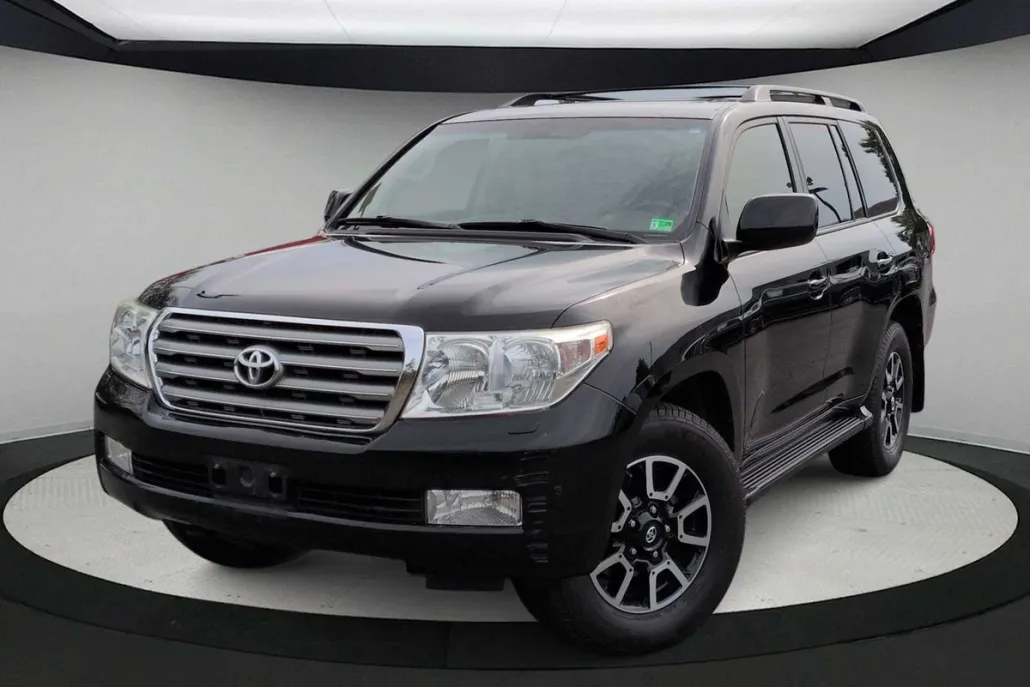 2011 Toyota Land Cruiser VX photo 1