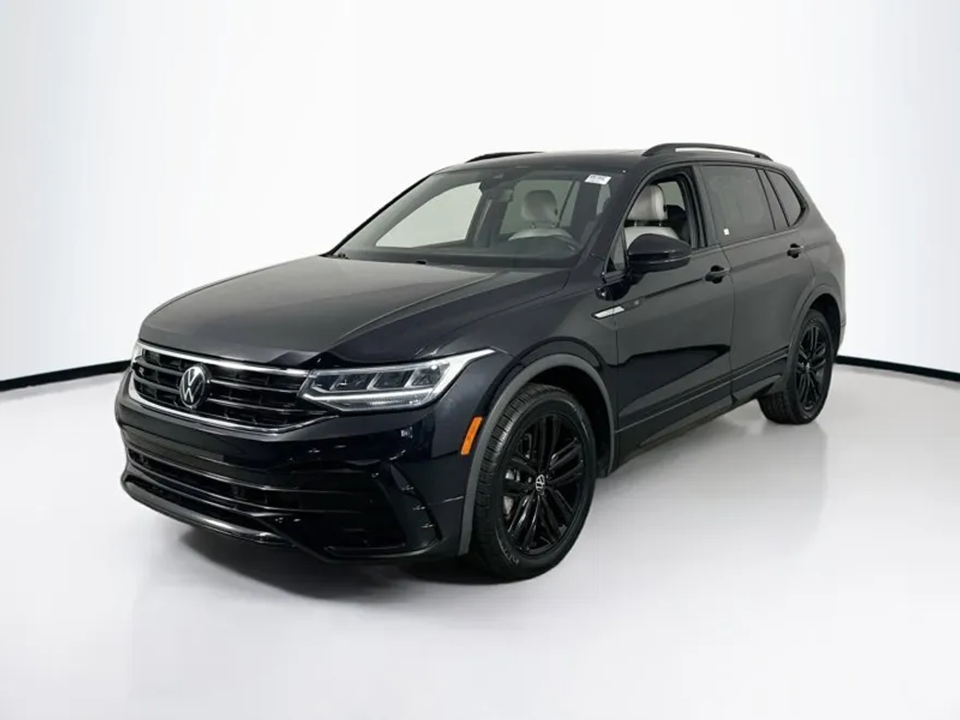 2022 Volkswagen Tiguan SE R-Line Black photo 1