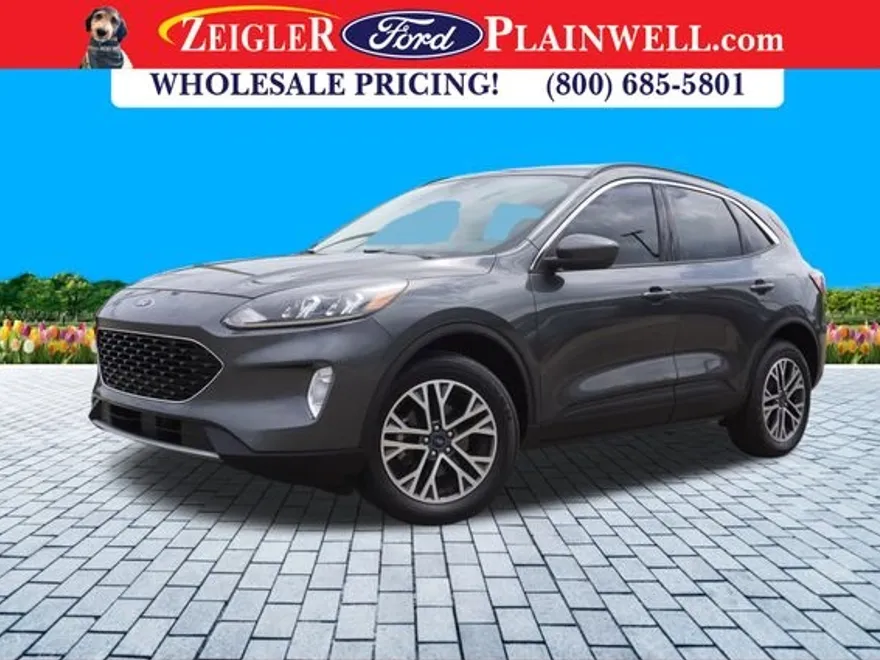 2020 Ford Escape SEL photo 1