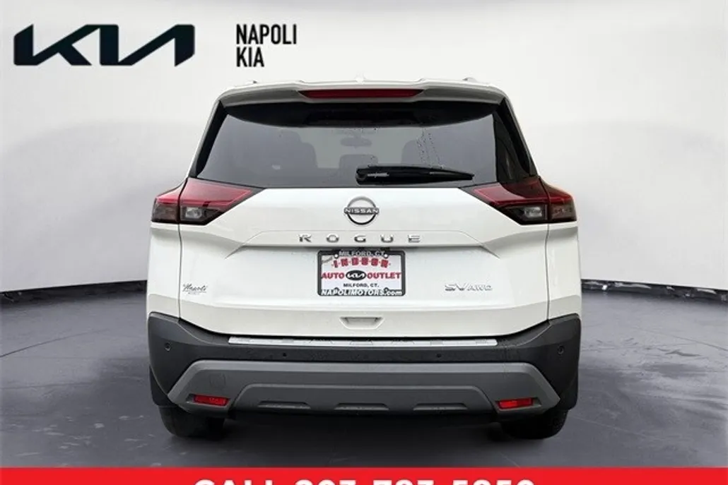 2023 Nissan Rogue SV photo 1