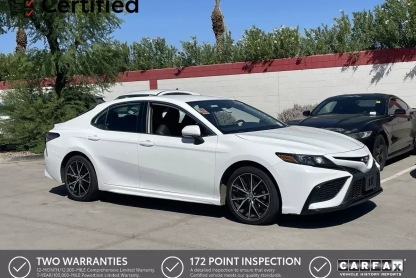 2024 Toyota Camry SE photo 1