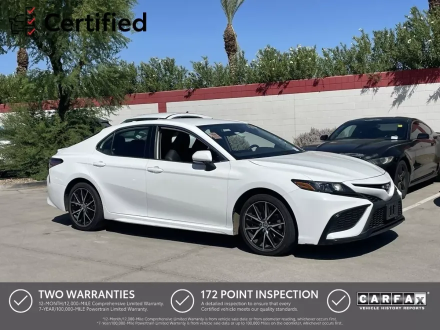 2024 Toyota Camry SE photo 1