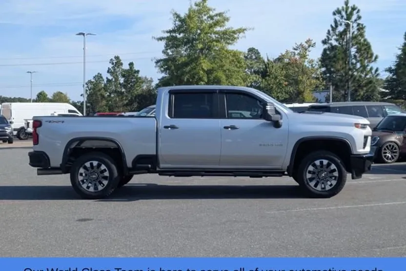 2022 Chevrolet Silverado 2500HD Custom photo 1
