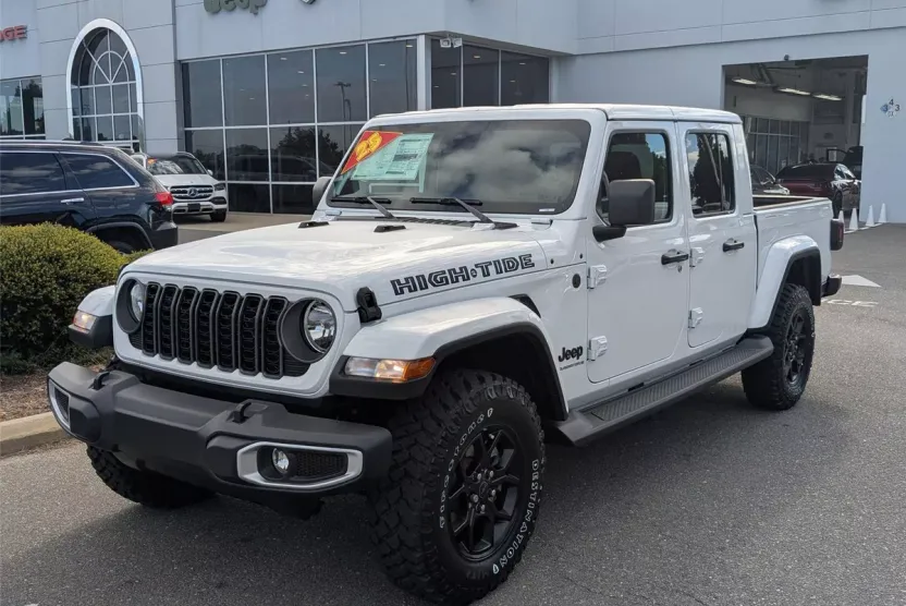 2025 Jeep Gladiator Sport photo 1