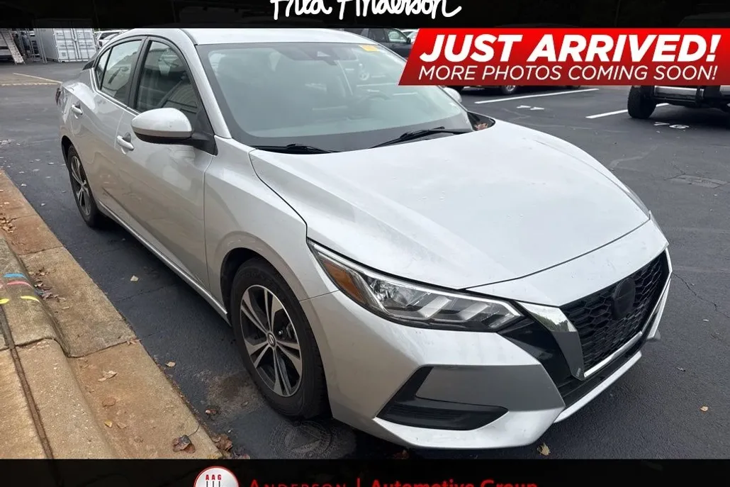 2022 Nissan Sentra SV photo 1