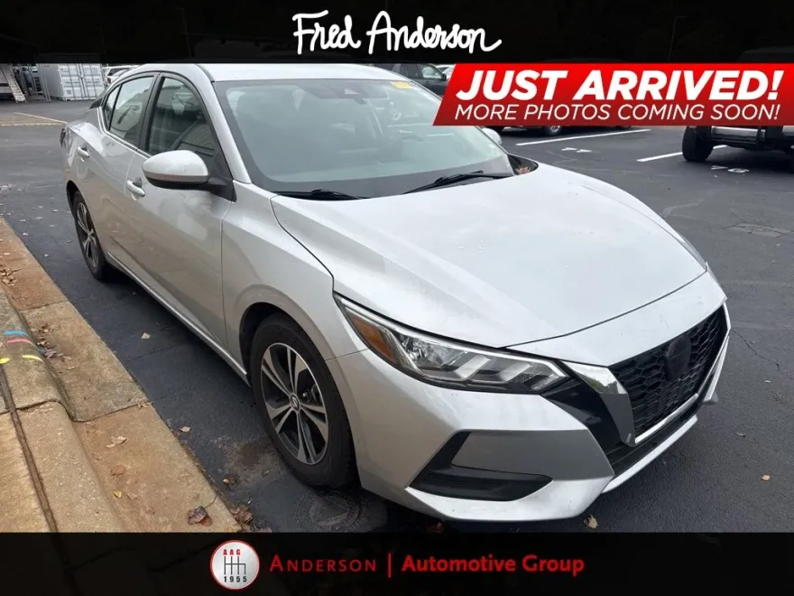 2022 Nissan Sentra SV photo 1