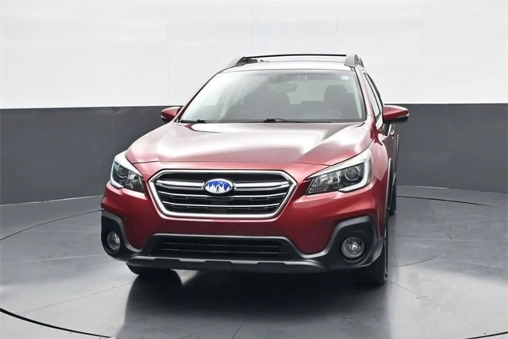 2019 Subaru Outback Limited photo 1