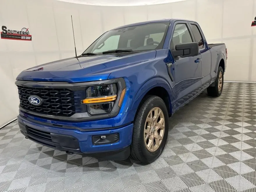 2025 Ford F-150 STX photo 1
