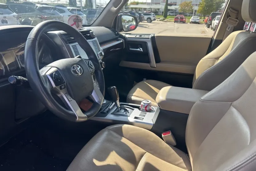 2020 Toyota 4Runner Limited photo 1