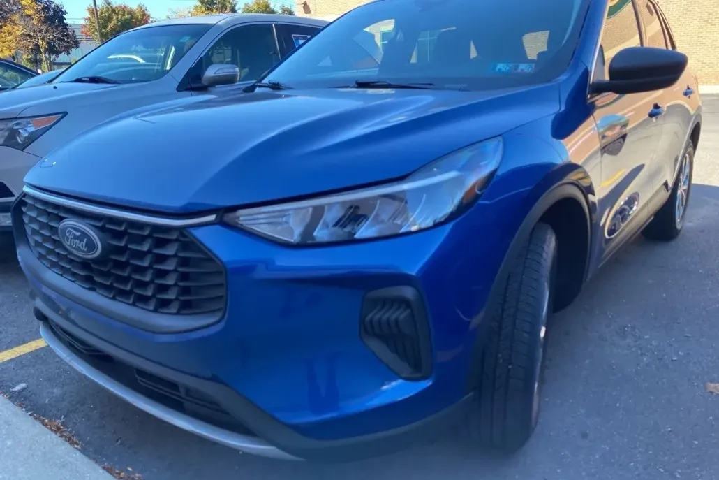 2023 Ford Escape Active photo 1