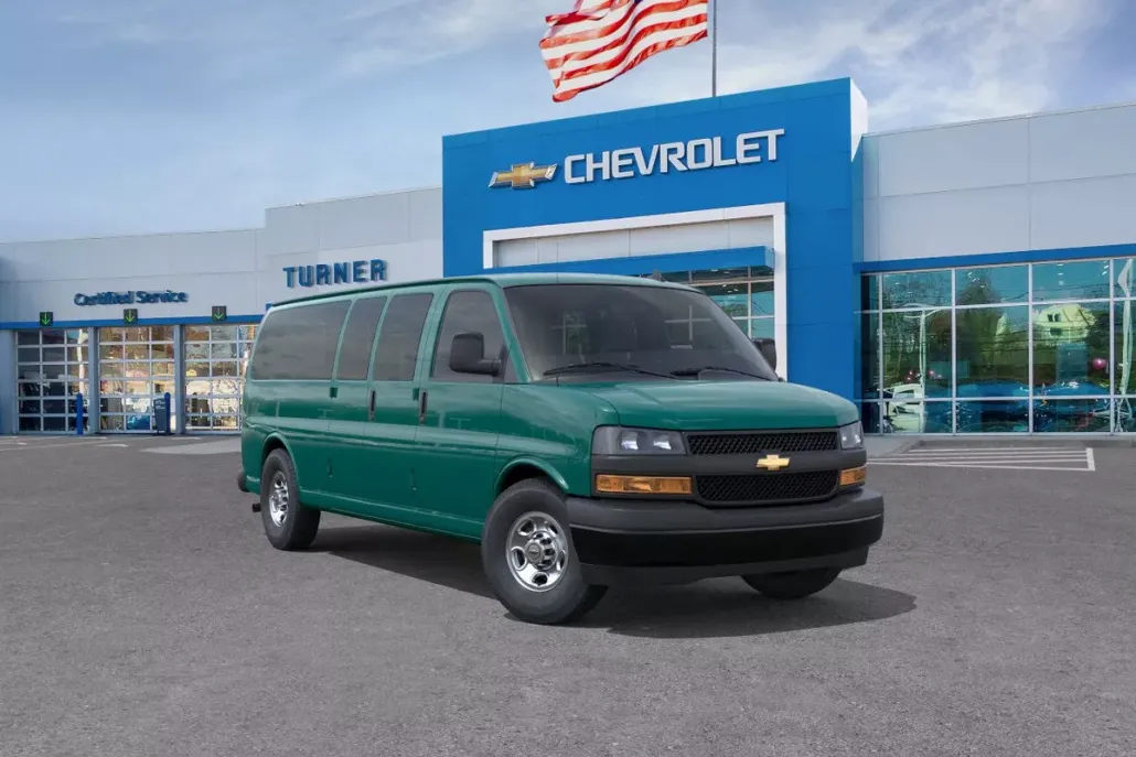 2025 Chevrolet Express Cargo 3500 photo 1