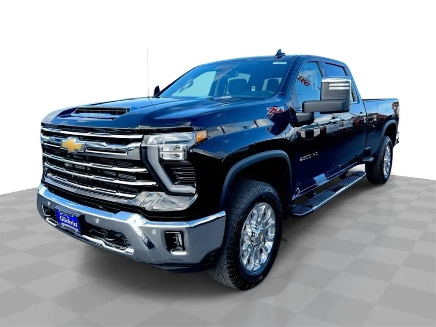 2025 Chevrolet Silverado 3500HD LTZ photo 1
