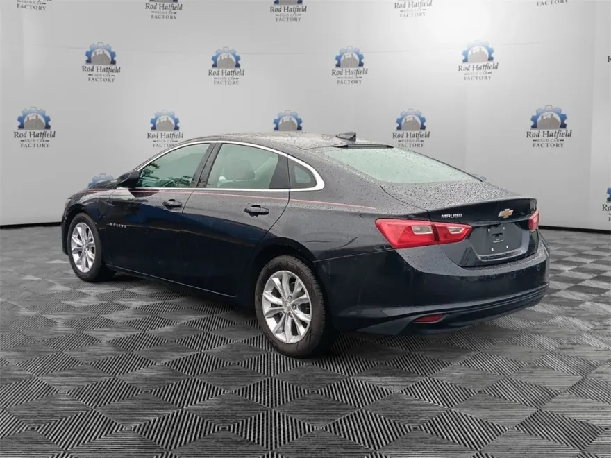 2023 Chevrolet Malibu 1LT photo 1
