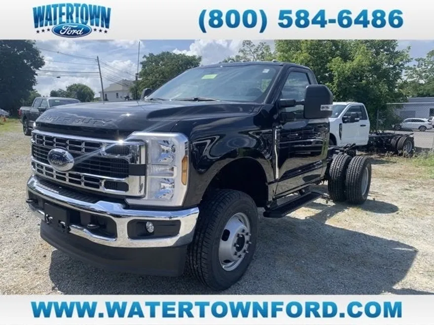2024 Ford F-350 XL photo 1