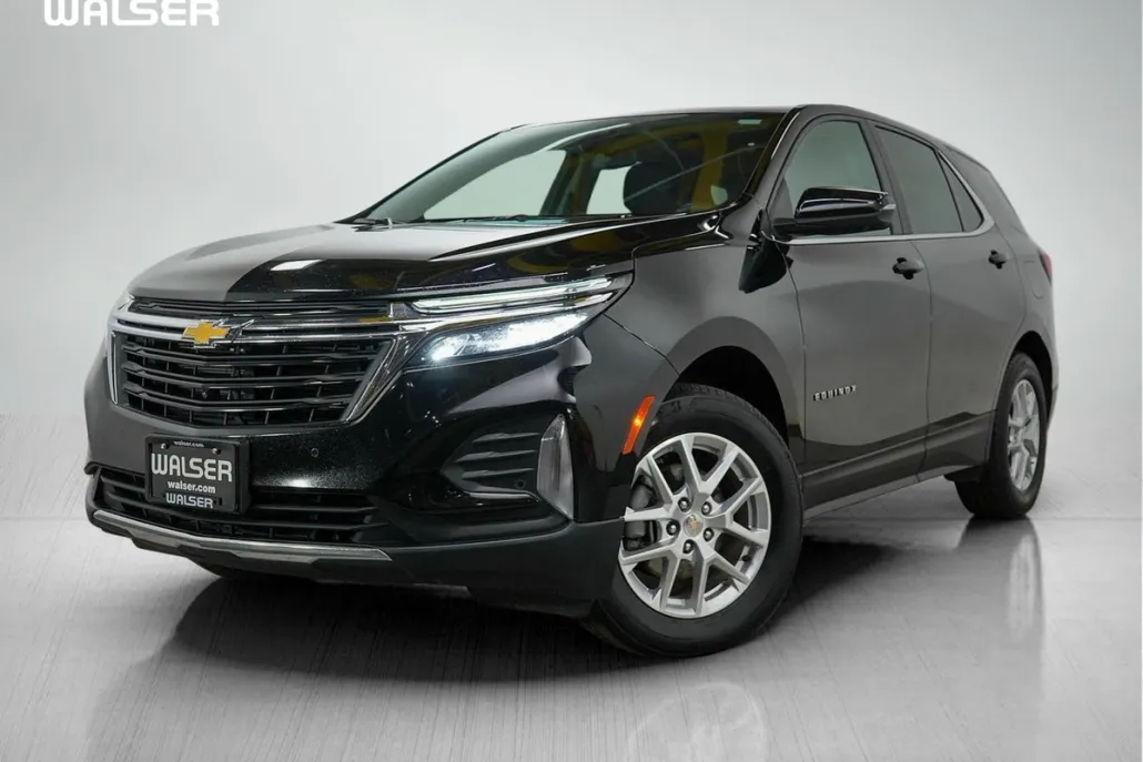 2024 Chevrolet Equinox LT photo 1