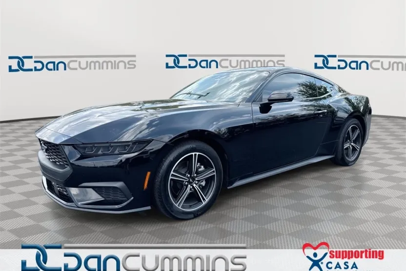 2025 Ford Mustang EcoBoost photo 1