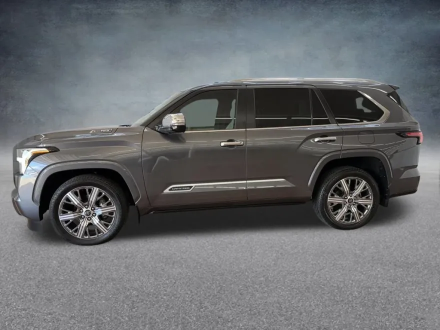 2024 Toyota Sequoia Capstone photo 1