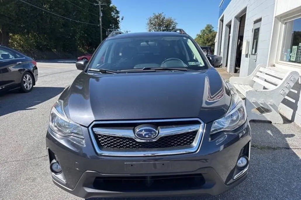 2017 Subaru Crosstrek 2.0i Premium photo 1
