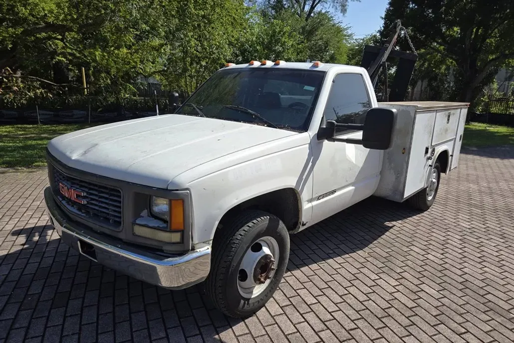1997 Chevrolet Silverado 3500HD photo 1