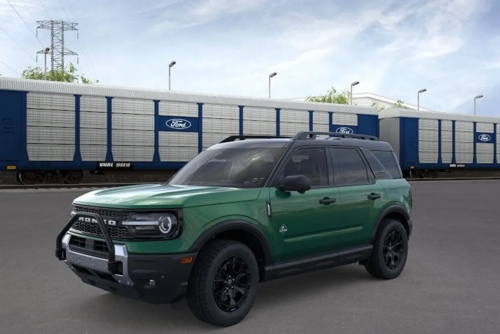 2025 Ford Bronco Sport Outer Banks photo 1