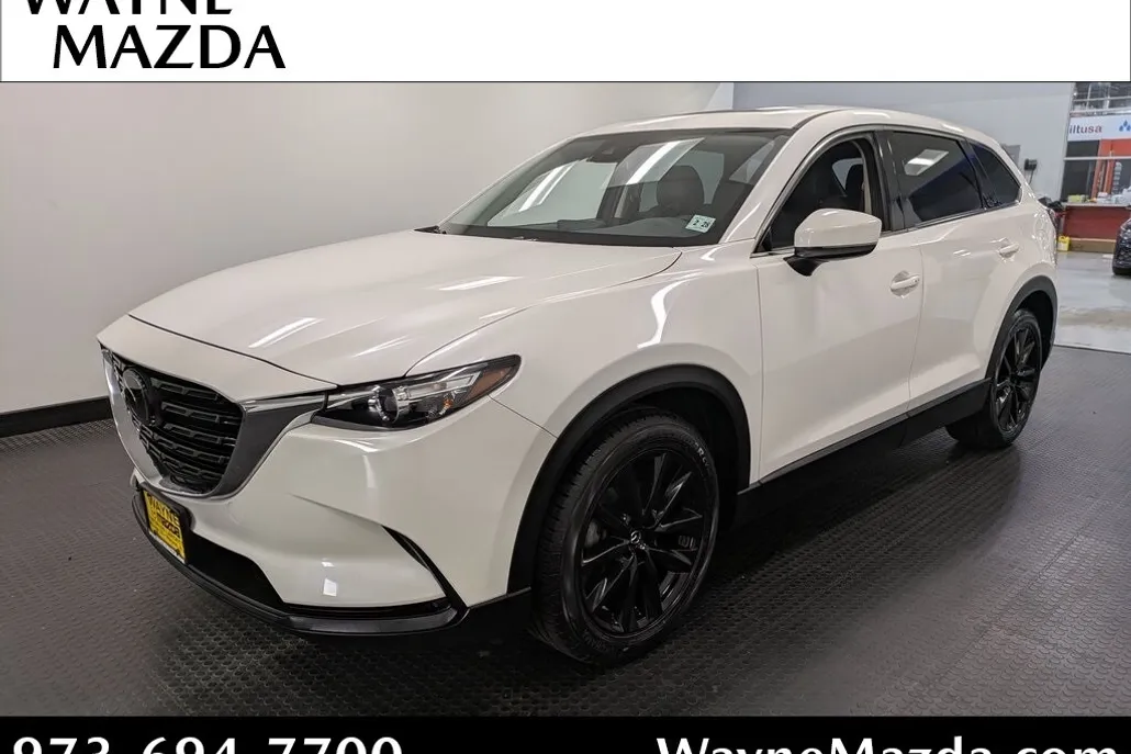 2023 Mazda CX-9 Touring photo 1