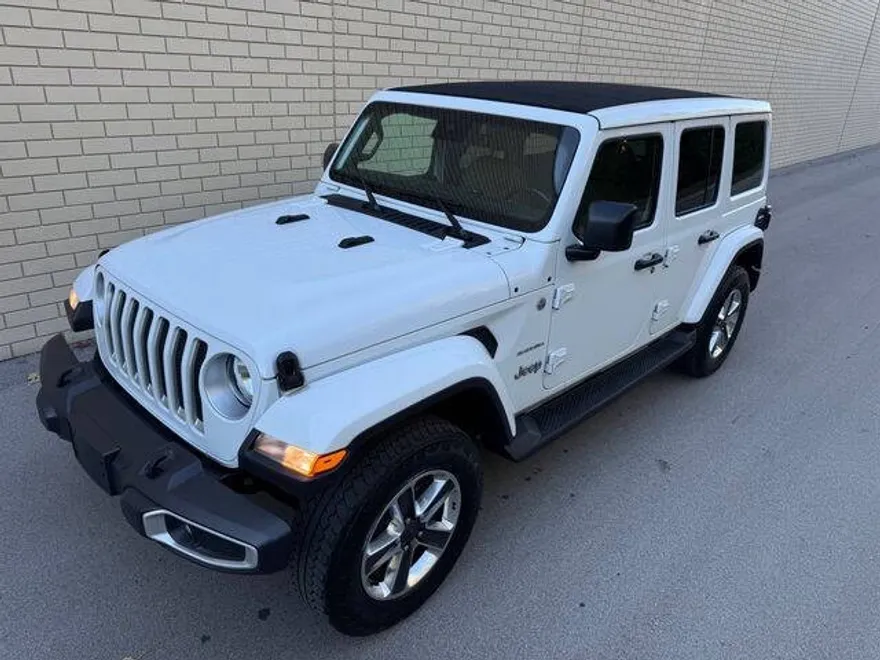 2020 Jeep Wrangler Unlimited Sahara photo 1