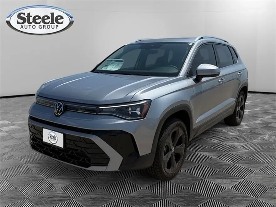 2025 Volkswagen Taos SEL photo 1