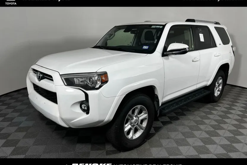 2024 Toyota 4Runner SR5 Premium photo 1