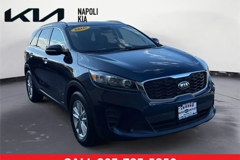 2019 Kia Sorento LX photo 1