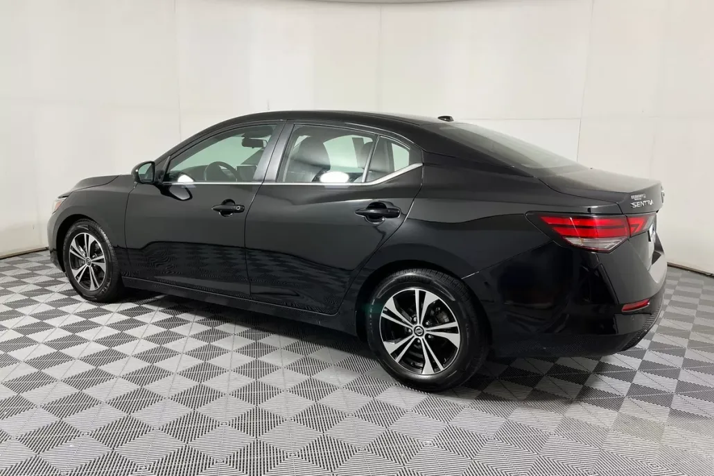 2023 Nissan Sentra SV photo 1