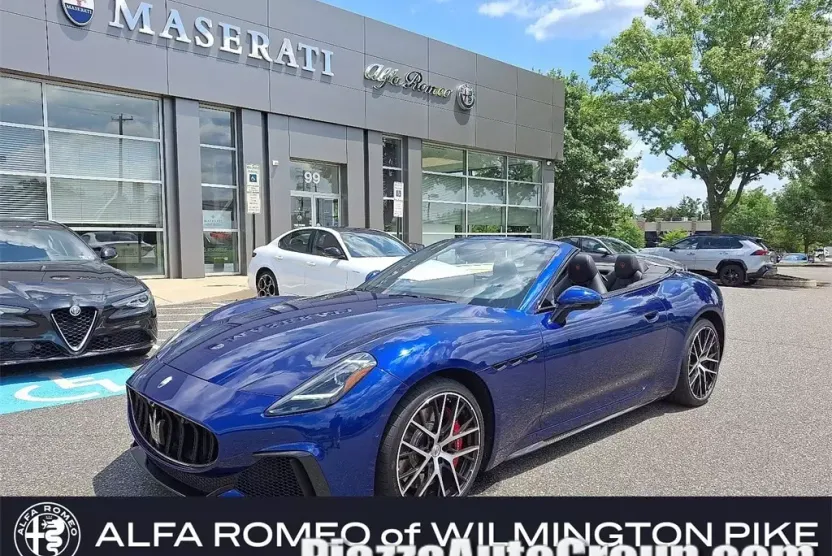 2024 Maserati Grancabrio photo 1
