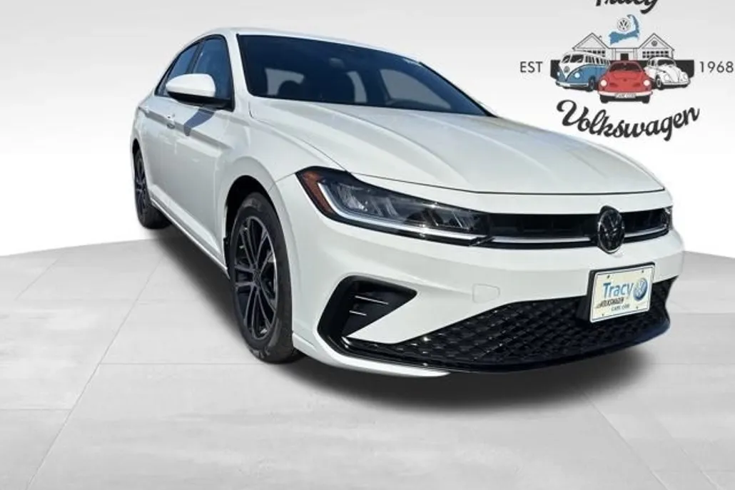 2026 Volkswagen Jetta Sport photo 1