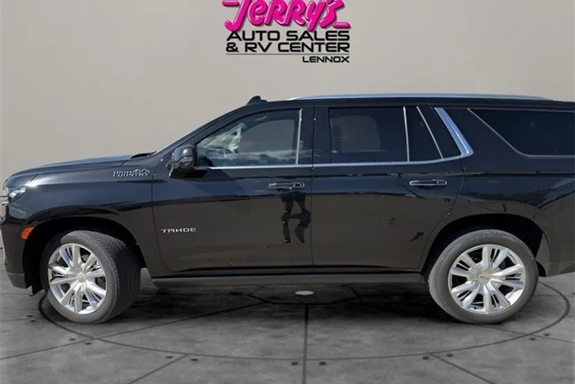2023 Chevrolet Tahoe High Country photo 1
