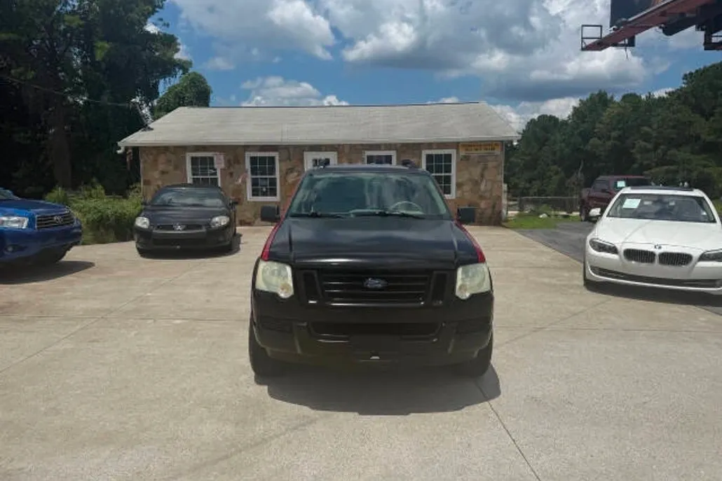 2007 Ford Explorer Sport Trac XLT photo 1