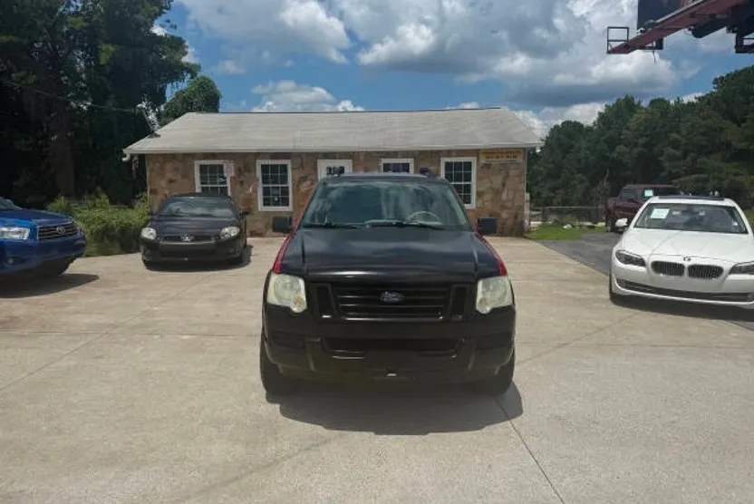 2007 Ford Explorer Sport Trac XLT photo 1