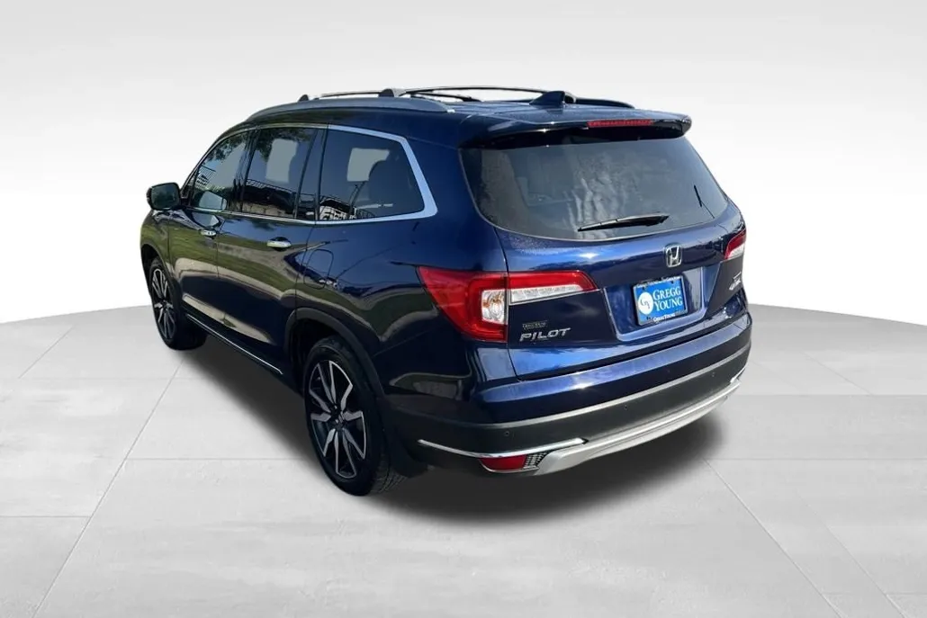 2020 Honda Pilot Touring photo 1
