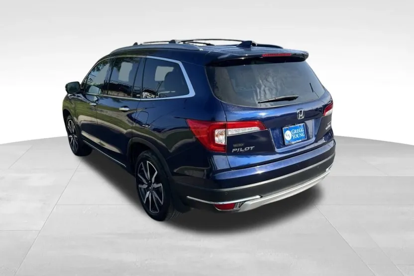 2020 Honda Pilot Touring photo 1