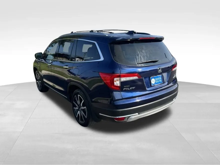 2020 Honda Pilot Touring photo 1