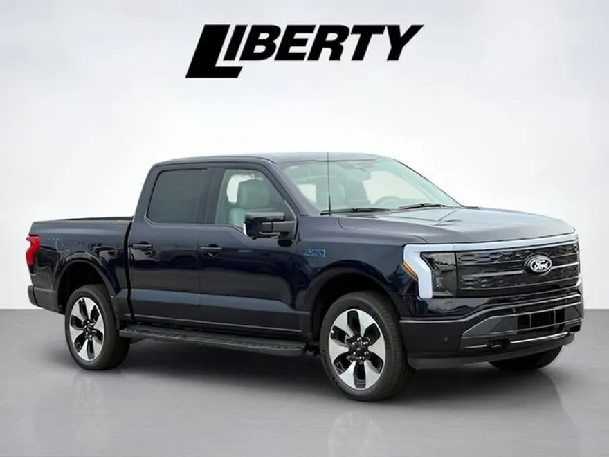 2025 Ford F-150 Lightning Platinum photo 1