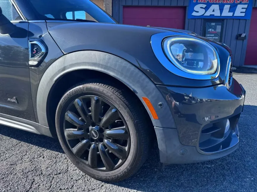 2018 Mini Countryman S ALL4 photo 1