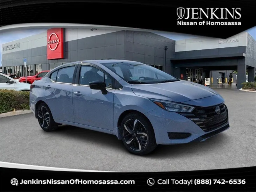 2025 Nissan Versa 1.6 SR photo 1