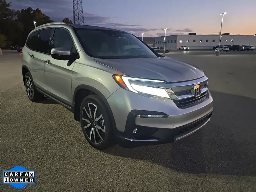 2022 Honda Pilot Touring photo 1