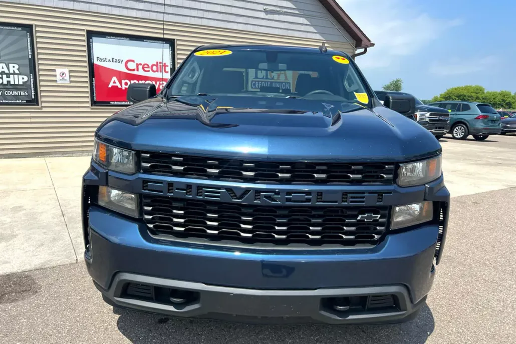 2021 Chevrolet Silverado 1500 Custom photo 1