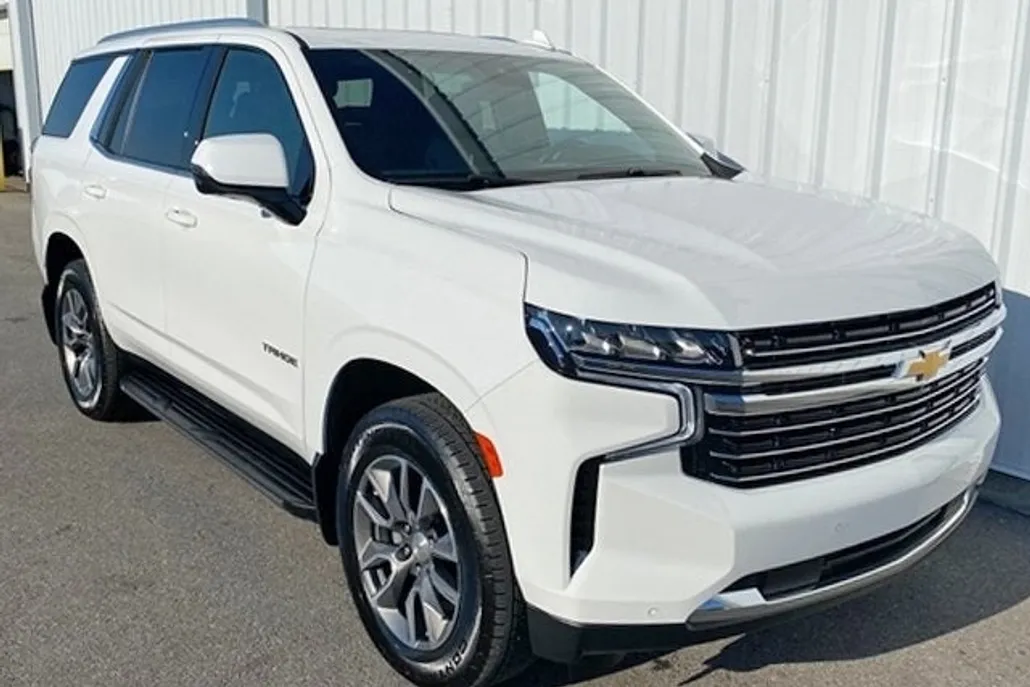 2023 Chevrolet Tahoe LT photo 1