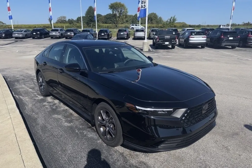 2023 Honda Accord EX photo 1
