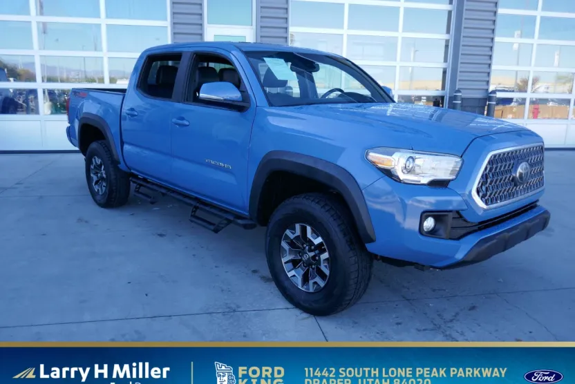 2019 Toyota Tacoma SR5 photo 1