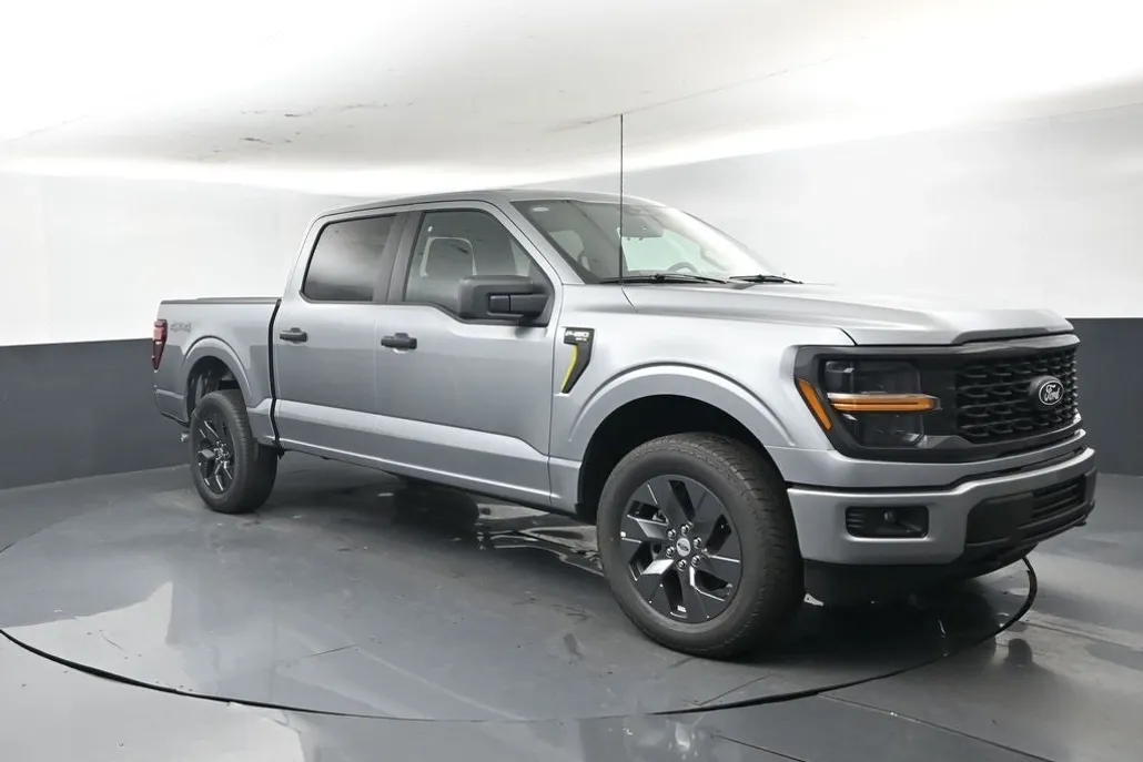 2025 Ford F-150 STX photo 1
