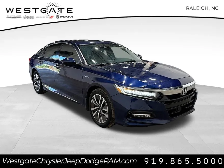 2019 Honda Accord Hybrid Touring photo 1