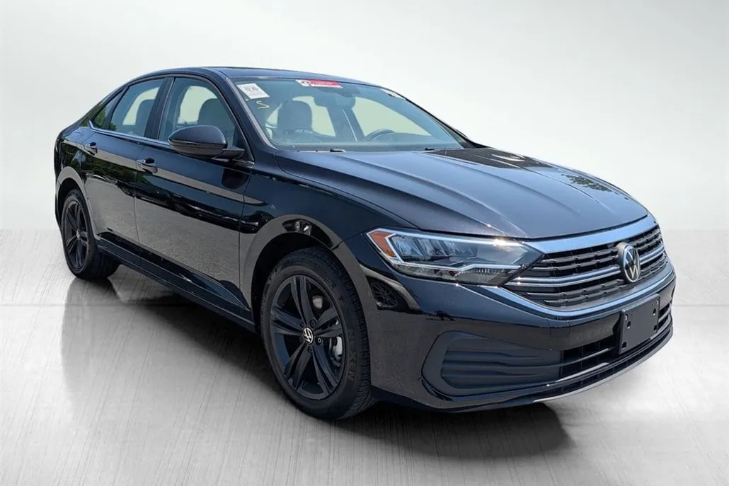 2024 Volkswagen Jetta SE photo 1